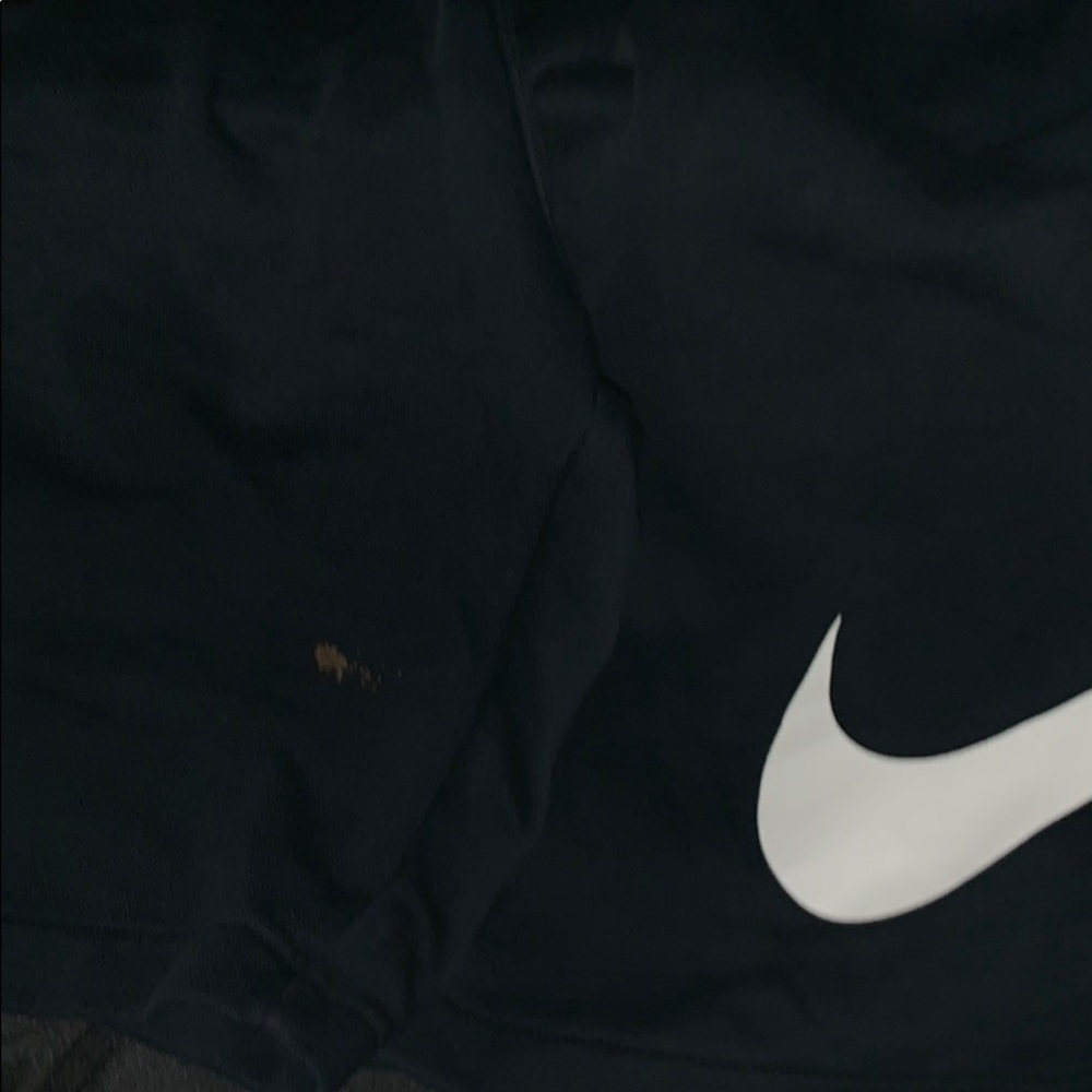 Nike shorts size medium
